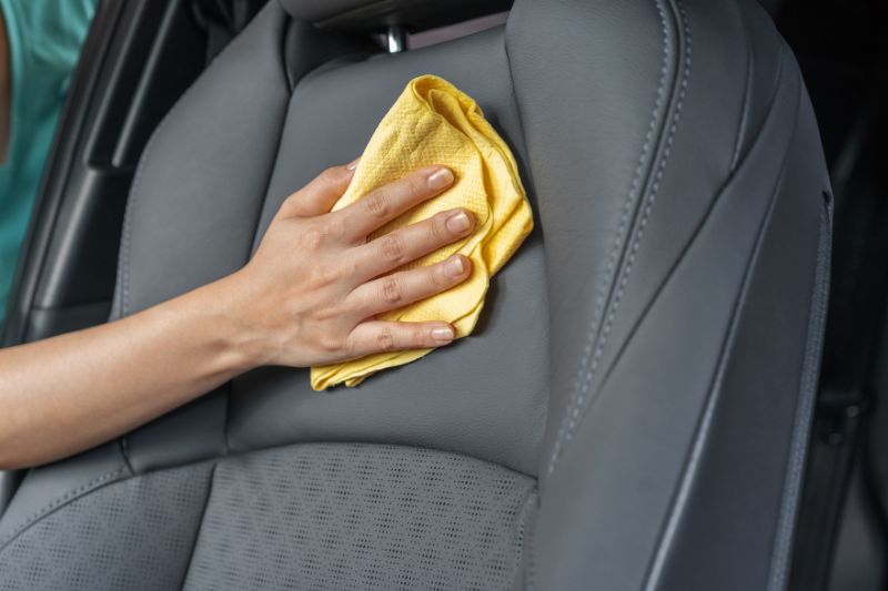 how-to-remove-glue-from-leather-car-seats-100-fixed-homeqly