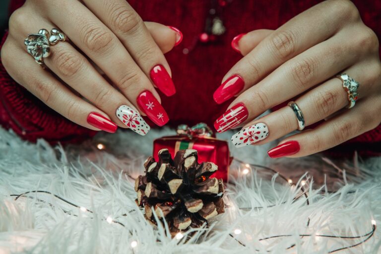 23 Christmas Nails Ideas